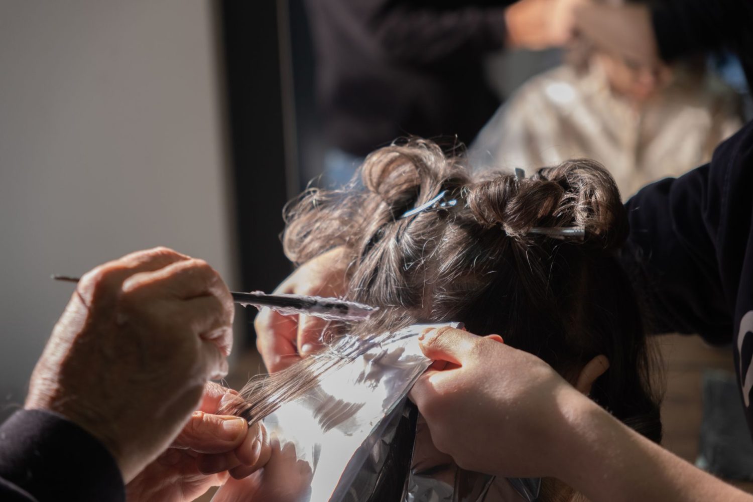 Quelle marque de coloration choisir, maison, végétale ou professionnelle ?
