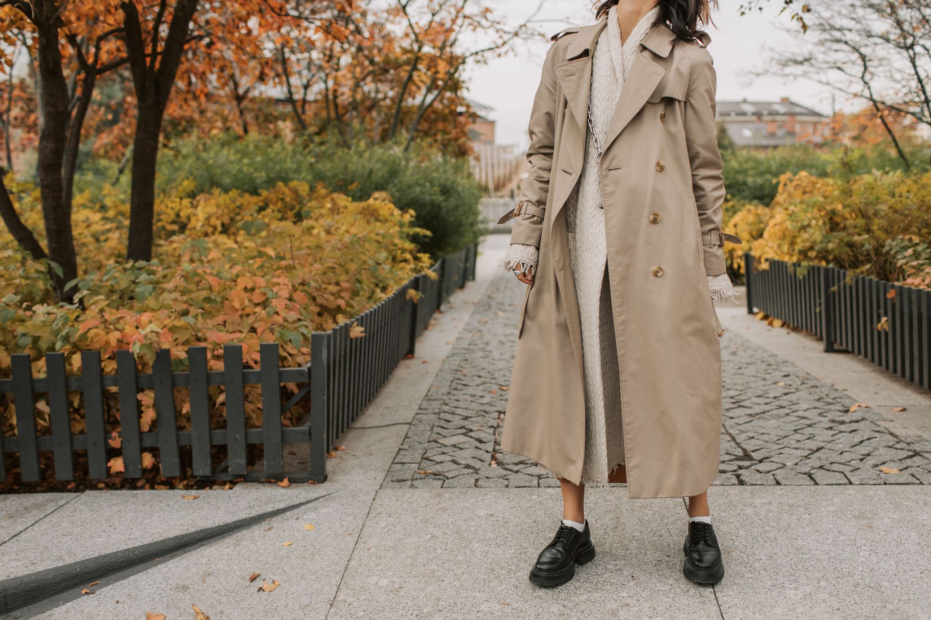 En bref : choisir une veste ou un manteau avec une robe longue — robe longue avec manteau