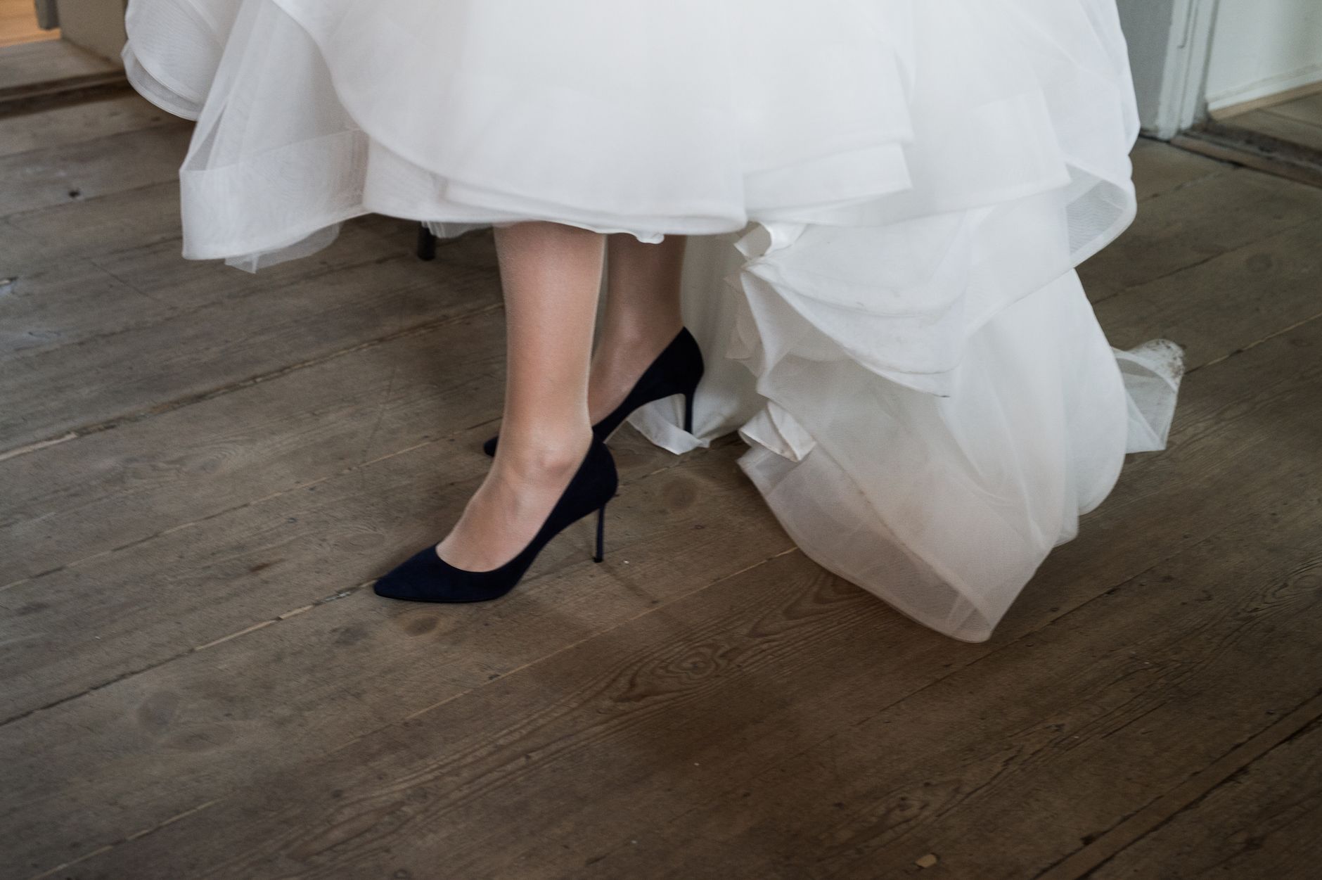 Choisir ses chaussures de mariage selon le style de combinaison — chaussures de mariage avec combinaison